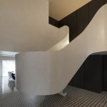 Apartamento-Portugal-escaleras-baños-4